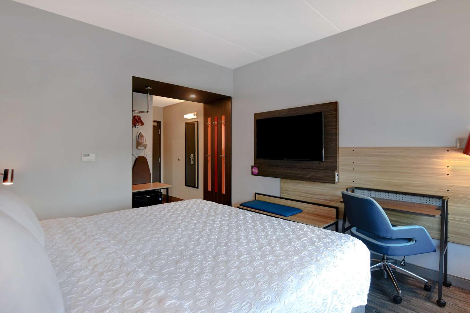 Tru By Hilton Columbia Greystone Hotel Bagian luar foto
